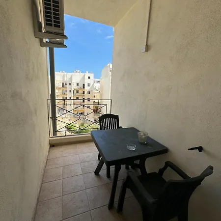 En-suite With Private Balcony Alloggio in famiglia Sliema